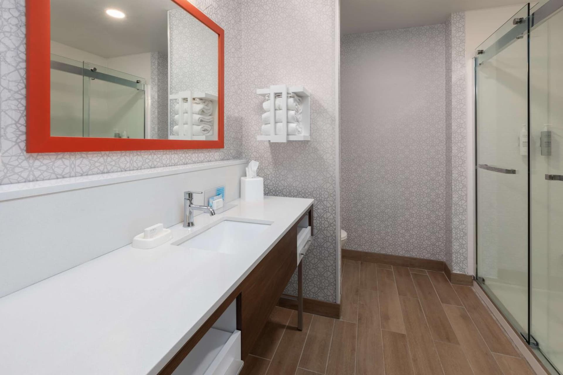 Hampton Inn & Suites Saginaw gallery photo in Saginaw, MI — image 43