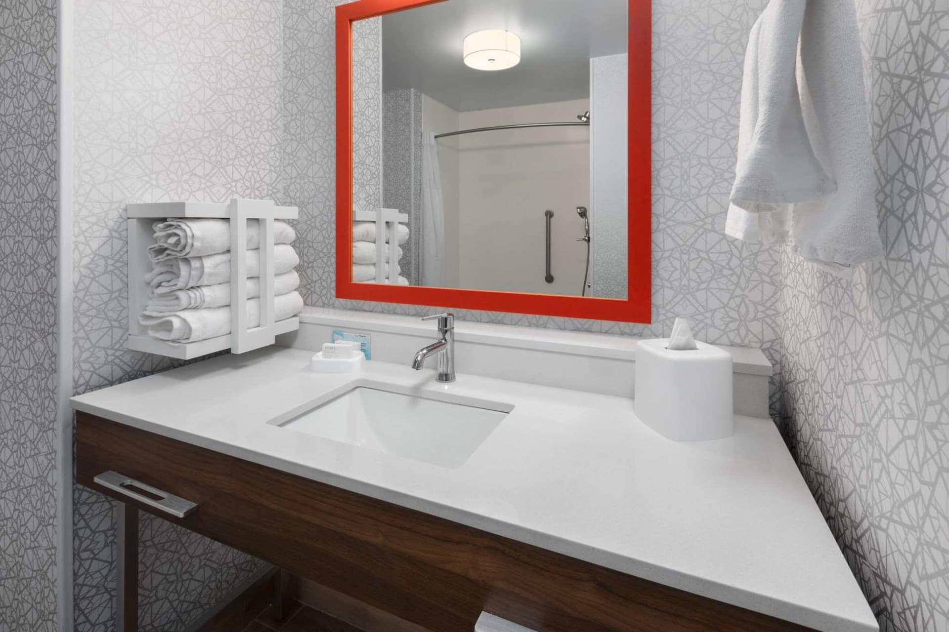 Hampton Inn & Suites Saginaw property views in Saginaw, MI — gallery photo 3