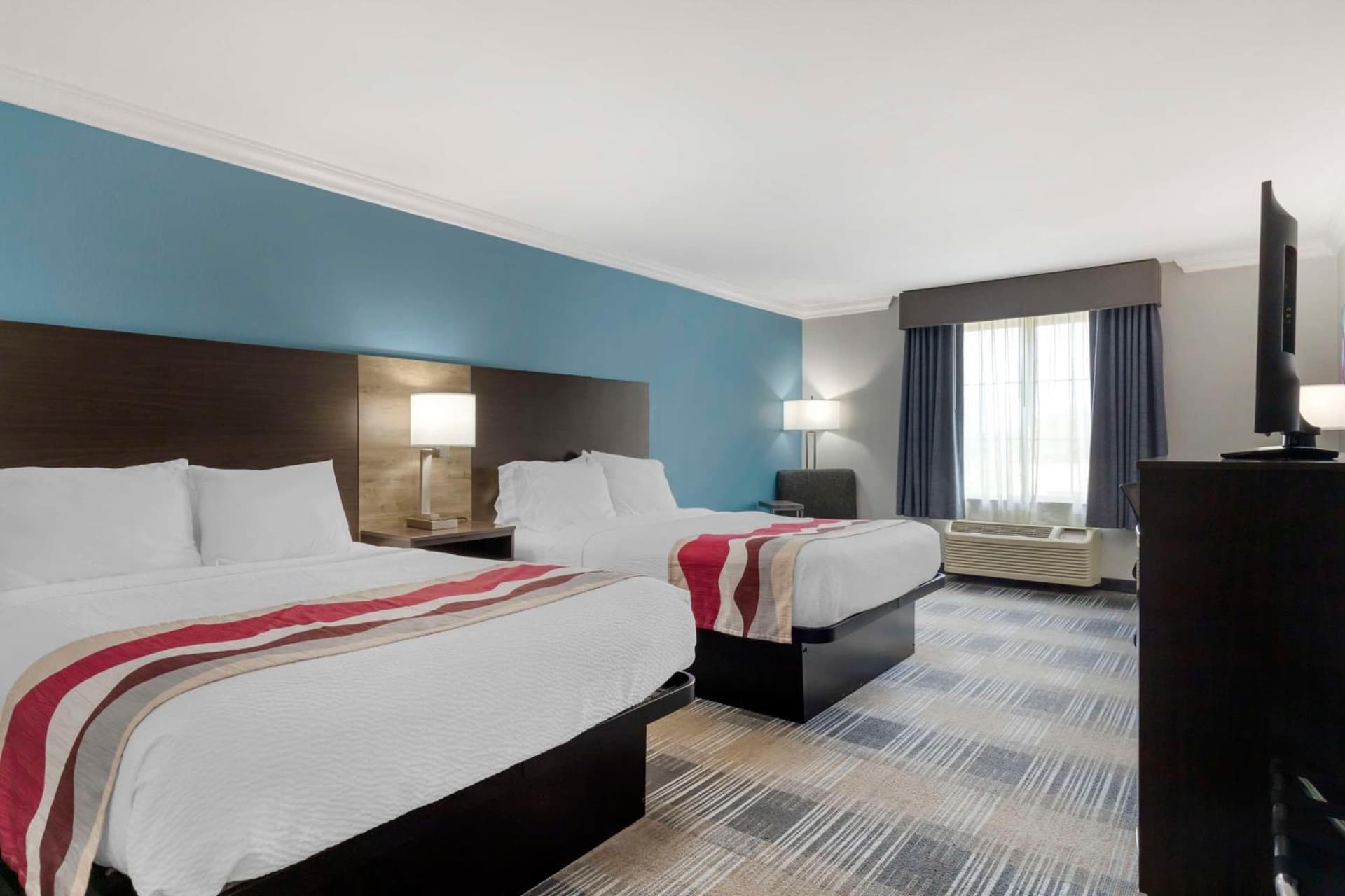 Best Western Medical Center North Inn & Suites Near Six Flags gallery photo in San Antonio, TX — image 38