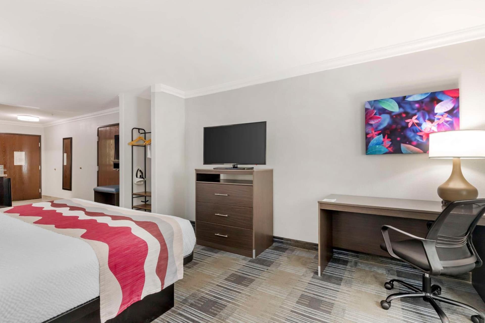 Best Western Medical Center North Inn & Suites Near Six Flags gallery photo in San Antonio, TX — image 51