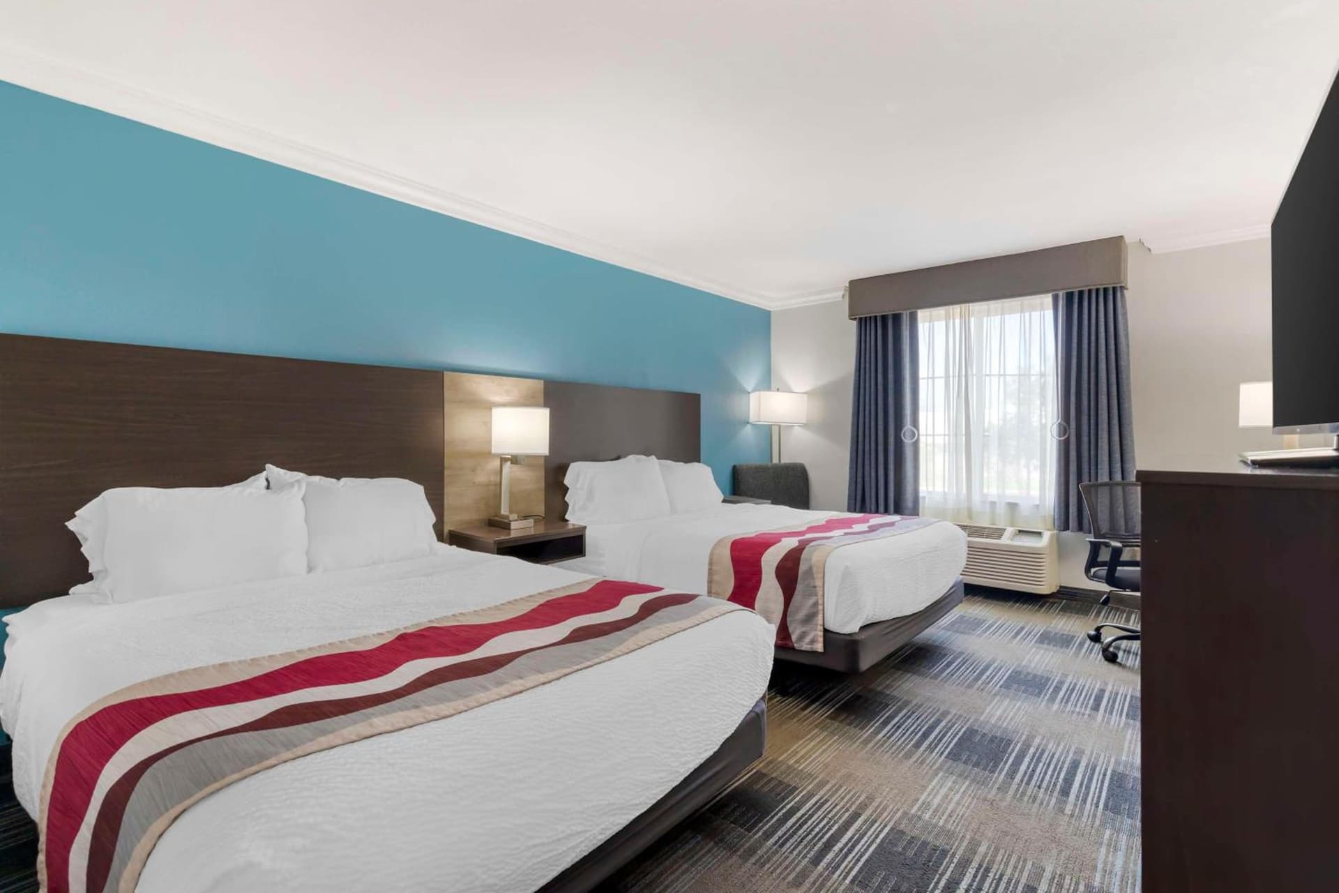 Best Western Medical Center North Inn & Suites Near Six Flags gallery photo in San Antonio, TX — image 48