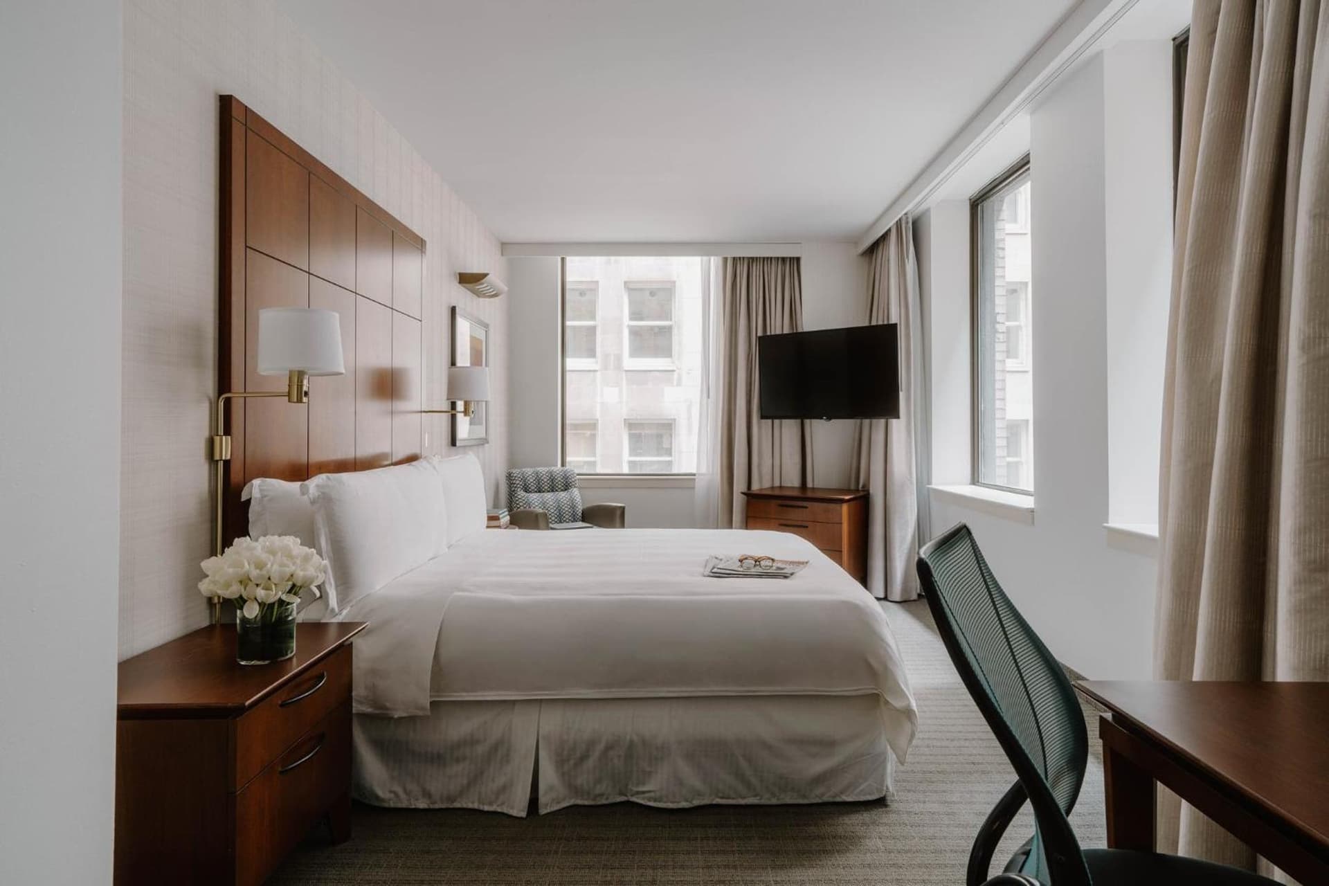 Club Quarters Hotel Central Loop, Chicago gallery photo in Chicago, IL — image 6