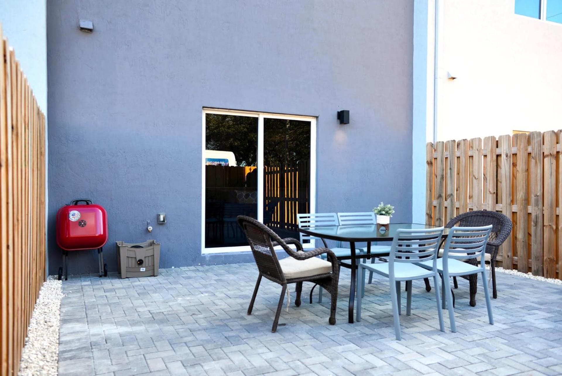 Entire House with Free Parking at North Miami! featured exterior or lobby in Miami, FL — similar hotel