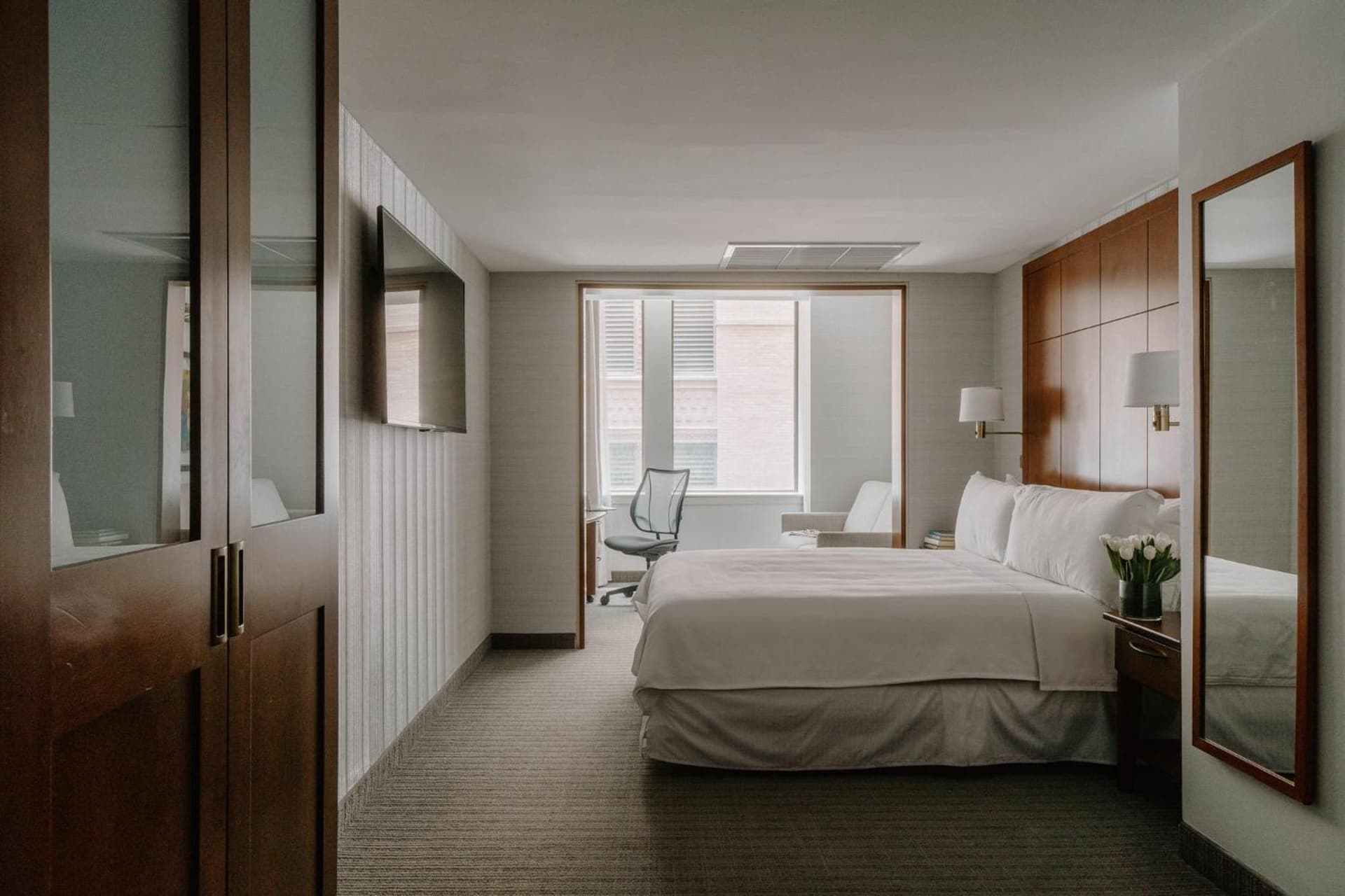 Club Quarters Hotel Central Loop, Chicago gallery photo in Chicago, IL — image 23
