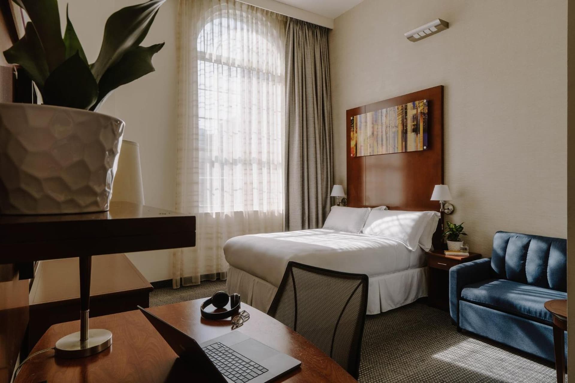 Club Quarters Hotel Rittenhouse Square, Philadelphia gallery photo in Philadelphia, PA — image 15
