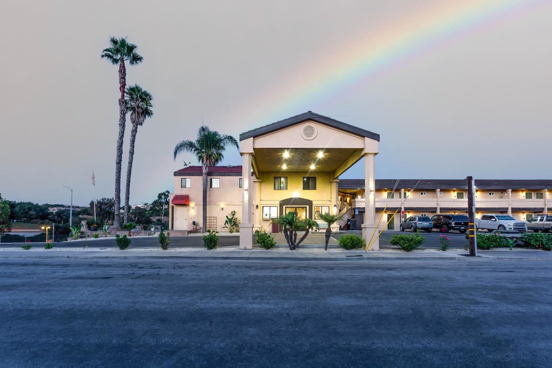 Aloha Inn property views in Arroyo Grande, CA — gallery photo 3