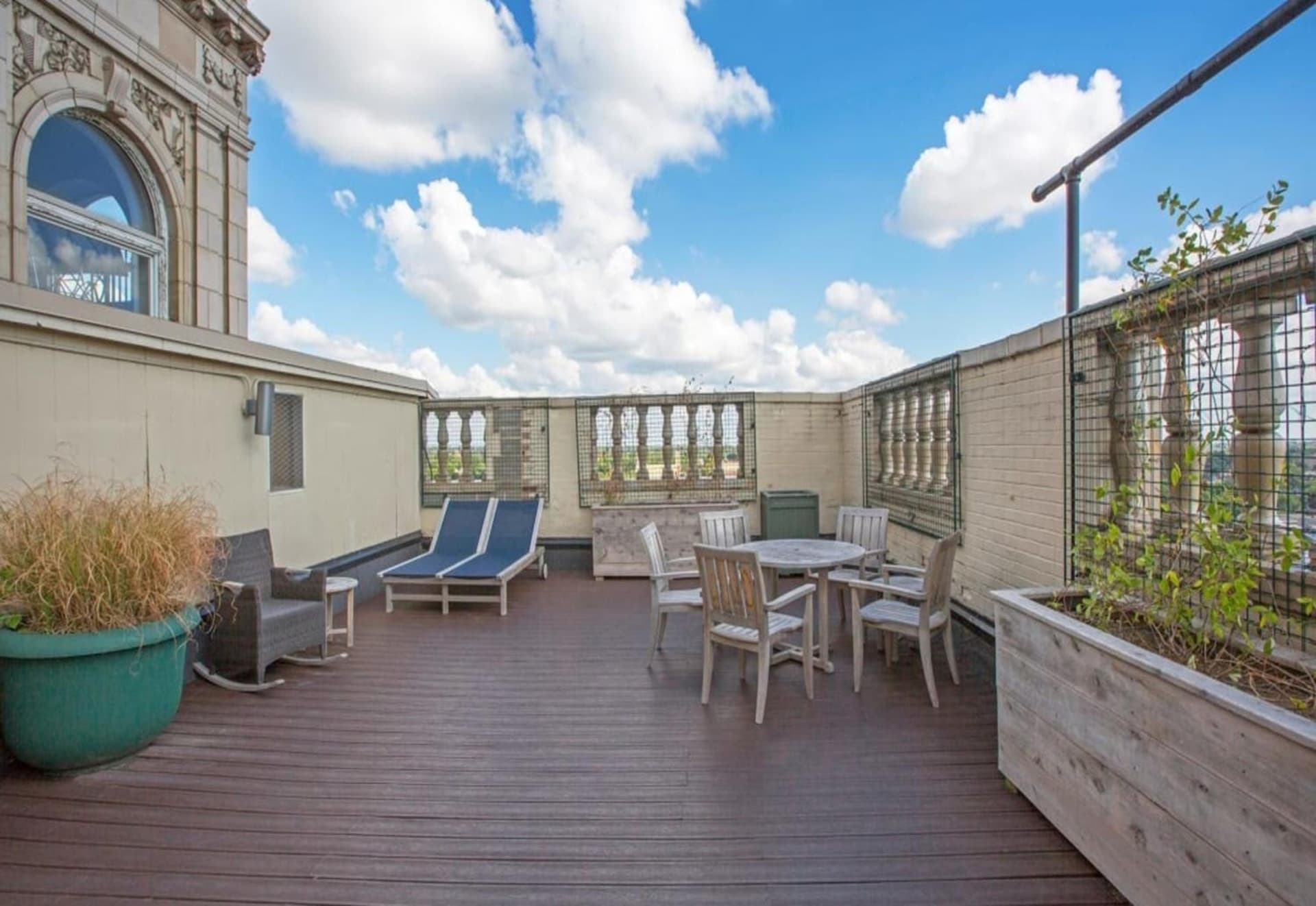 275 on the Park - Congress Apartments by Barsala interior in Saint Louis, MO — gallery photo 2