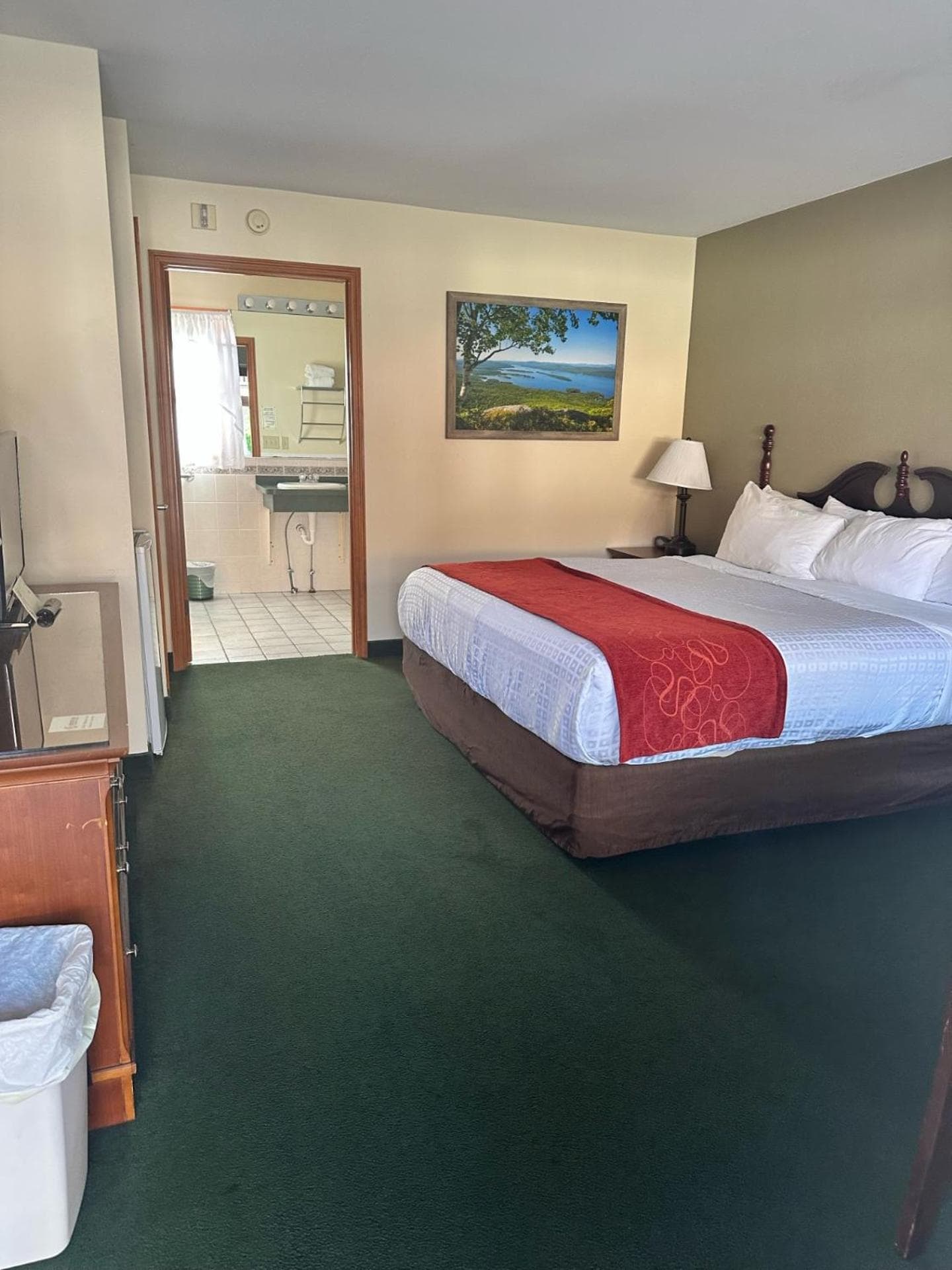 Motel 6 Lake George, NY Adirondacks property views in Lake George — gallery photo 3