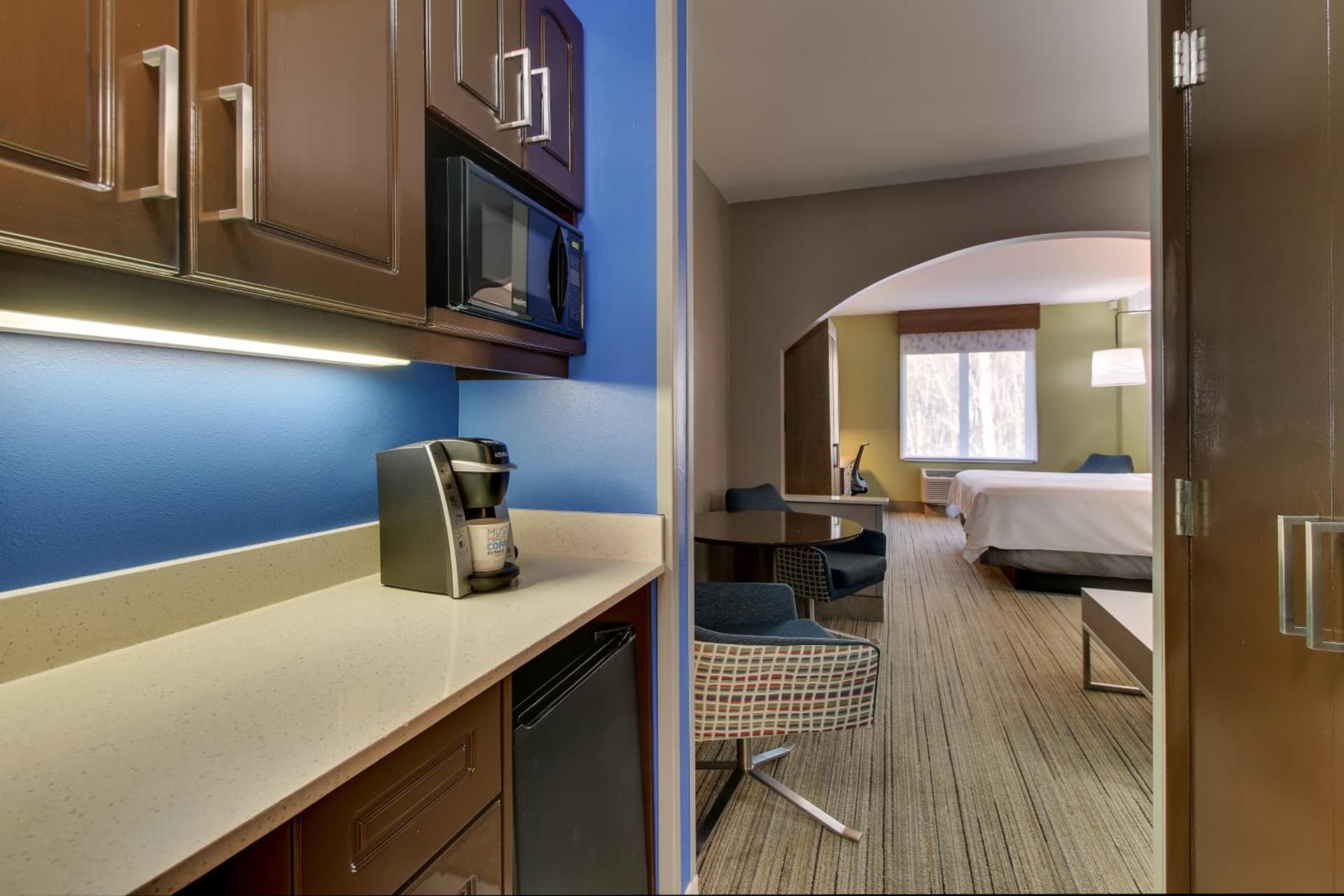 Holiday Inn Express & Suites Columbus - Ft Benning Maingate by IHG gallery photo in Columbus, GA — image 6