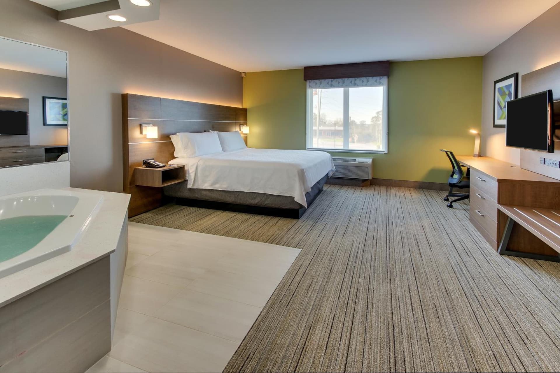 Holiday Inn Express & Suites Columbus - Ft Benning Maingate by IHG gallery photo in Columbus, GA — image 9