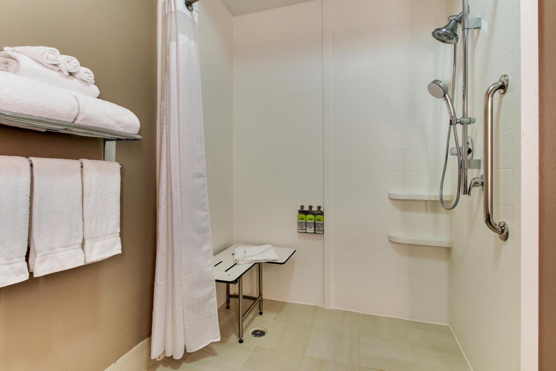 Holiday Inn Express & Suites Columbus - Ft Benning Maingate by IHG gallery photo in Columbus, GA — image 32