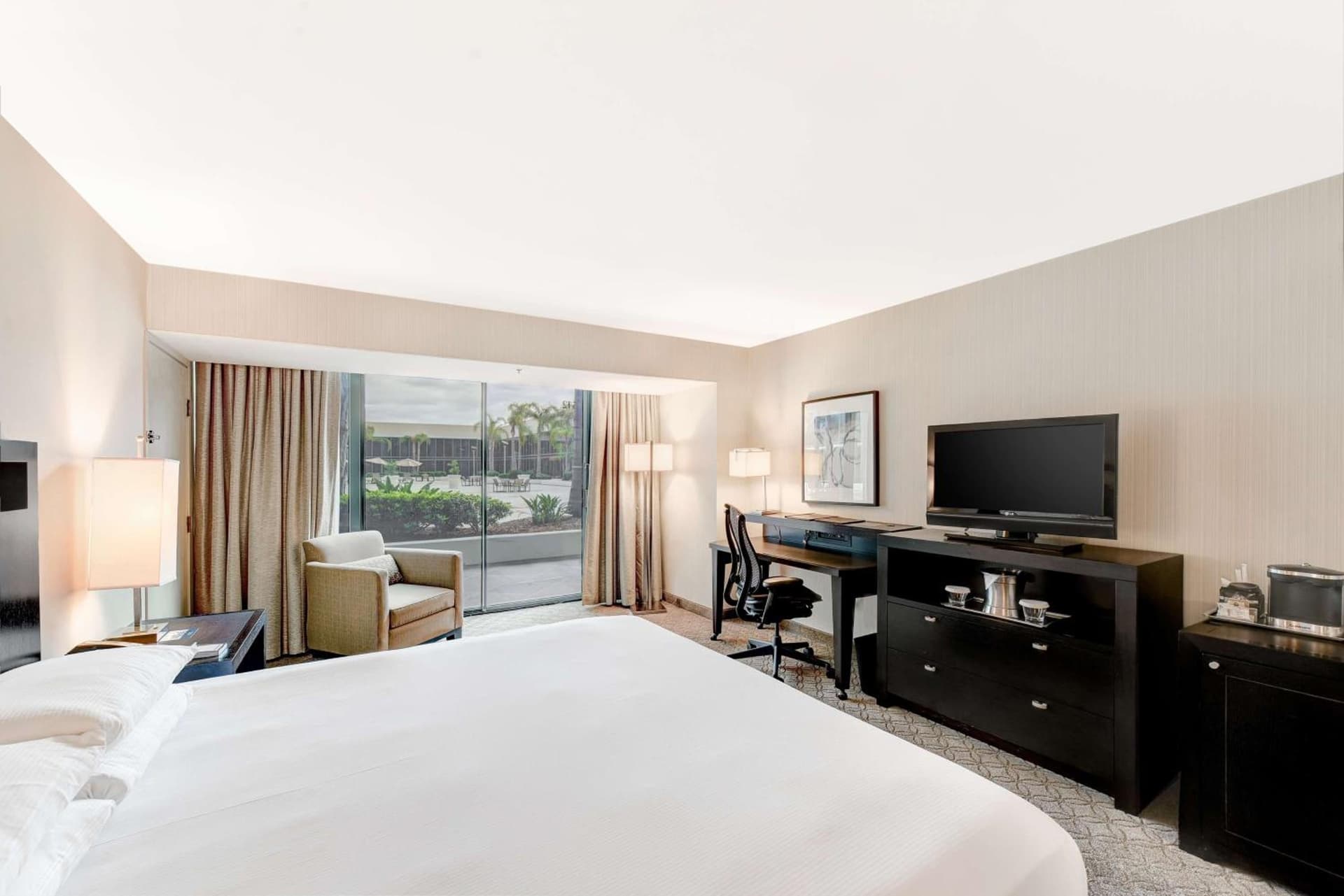 Hilton Anaheim gallery photo in Anaheim, CA — image 102