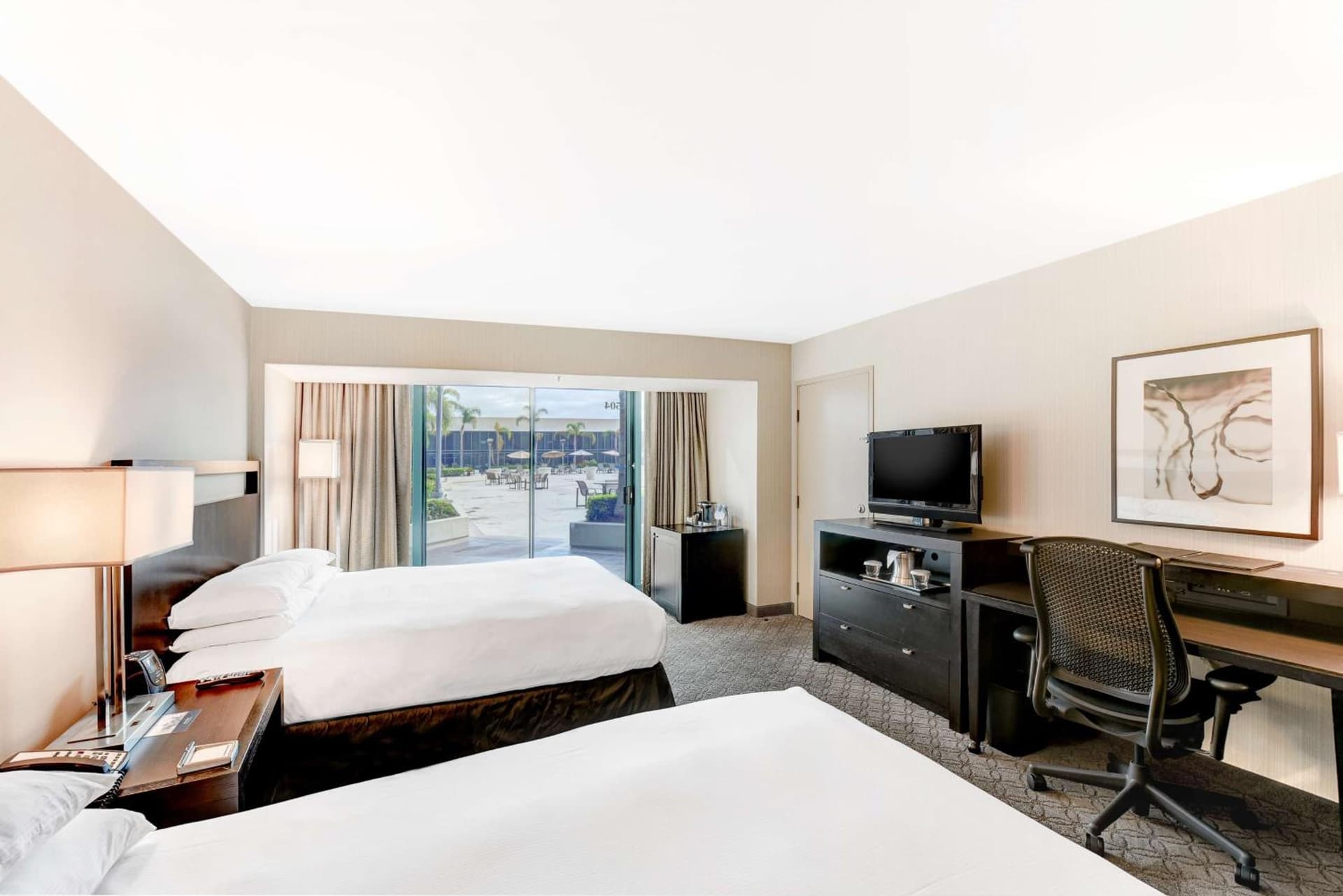 Hilton Anaheim gallery photo in Anaheim, CA — image 105