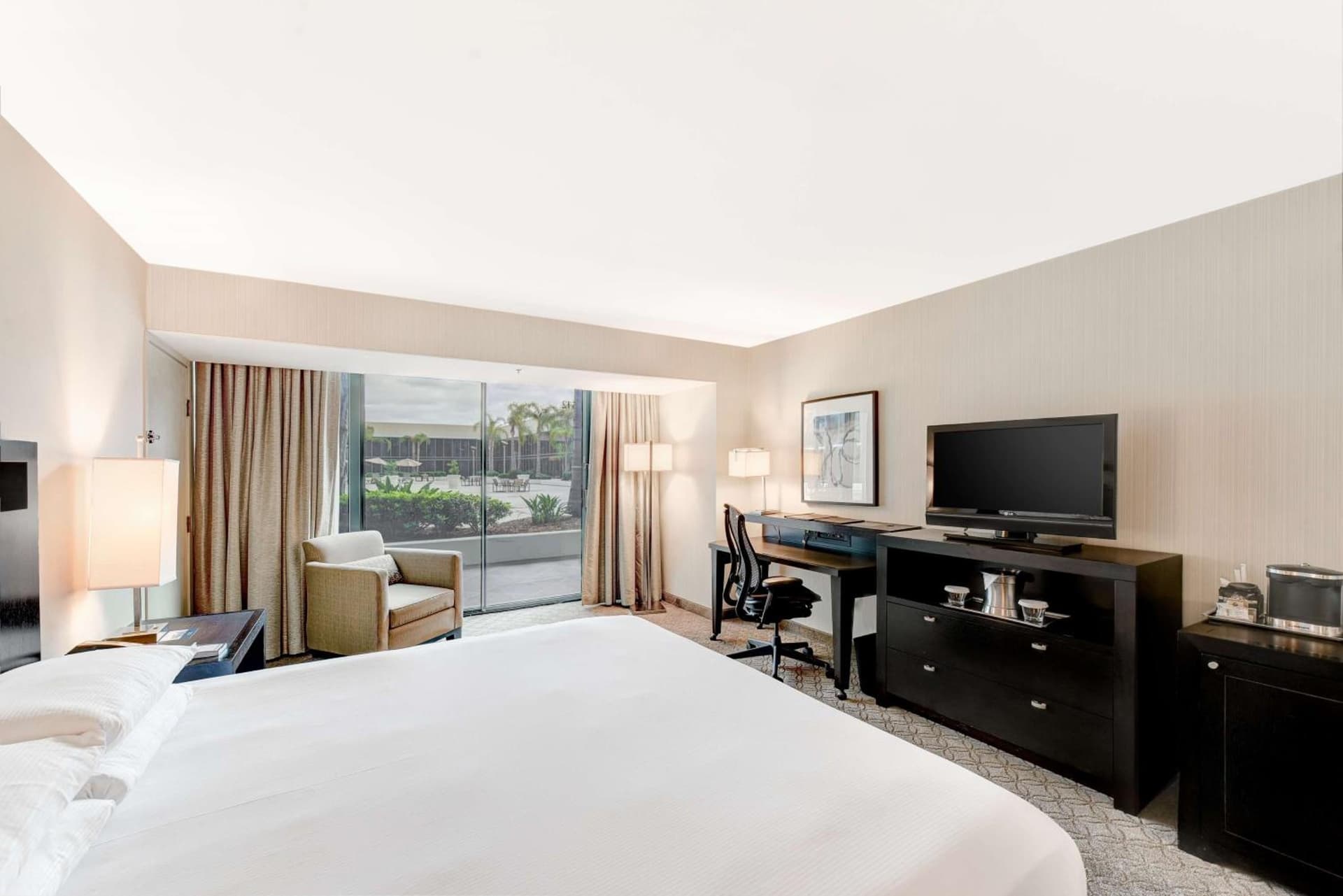 Hilton Anaheim gallery photo in Anaheim, CA — image 30