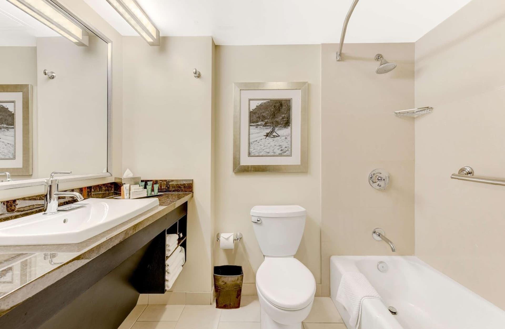 Hilton Anaheim gallery photo in Anaheim, CA — image 9