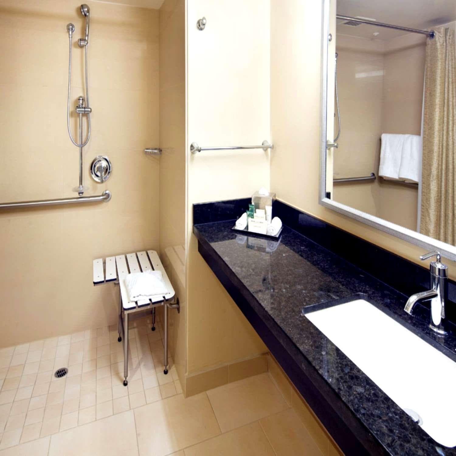 Hilton Anaheim gallery photo in Anaheim, CA — image 93