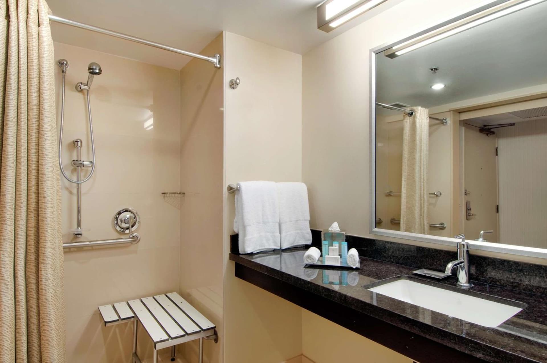 Hilton Anaheim gallery photo in Anaheim, CA — image 15