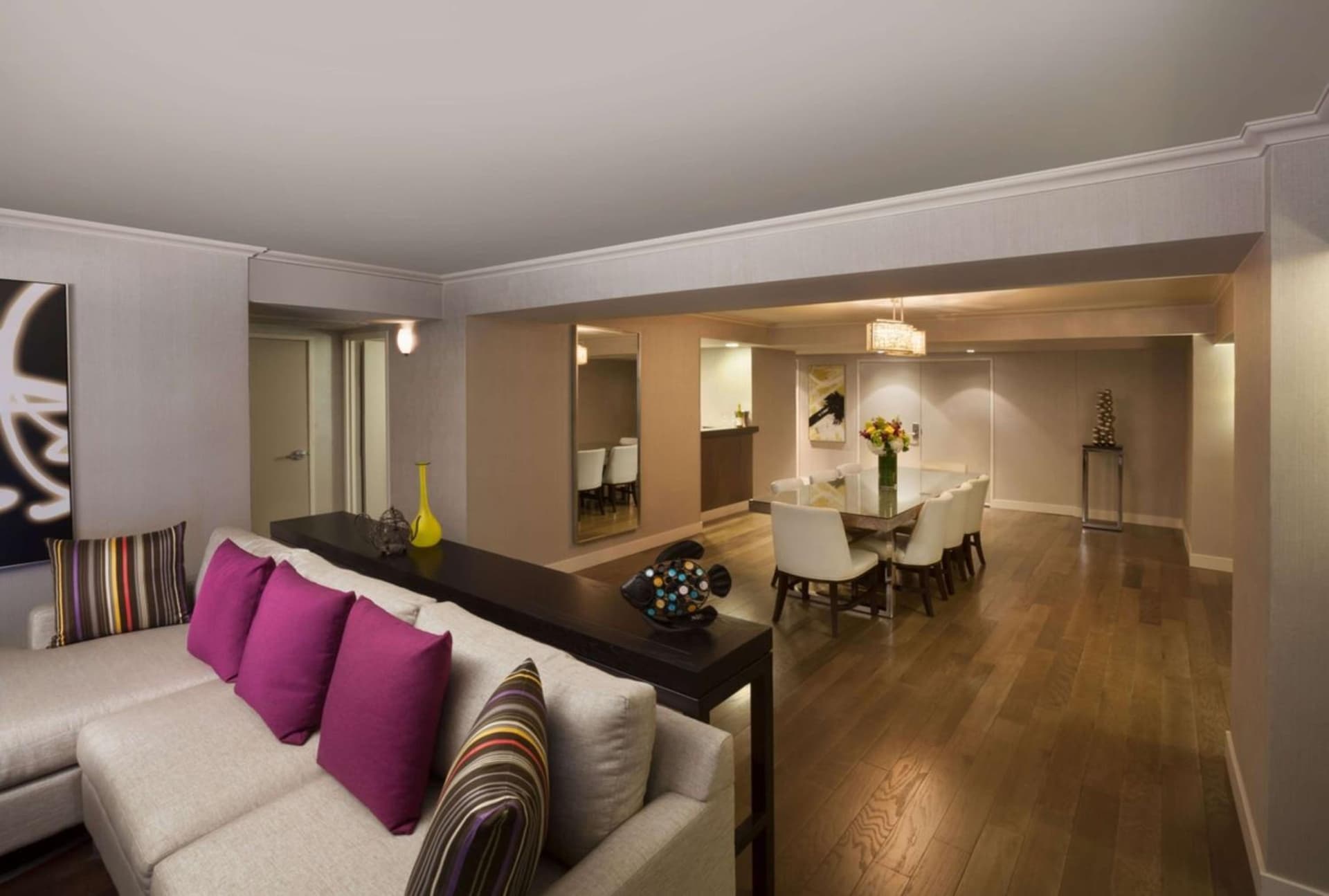 Hilton Anaheim gallery photo in Anaheim, CA — image 90