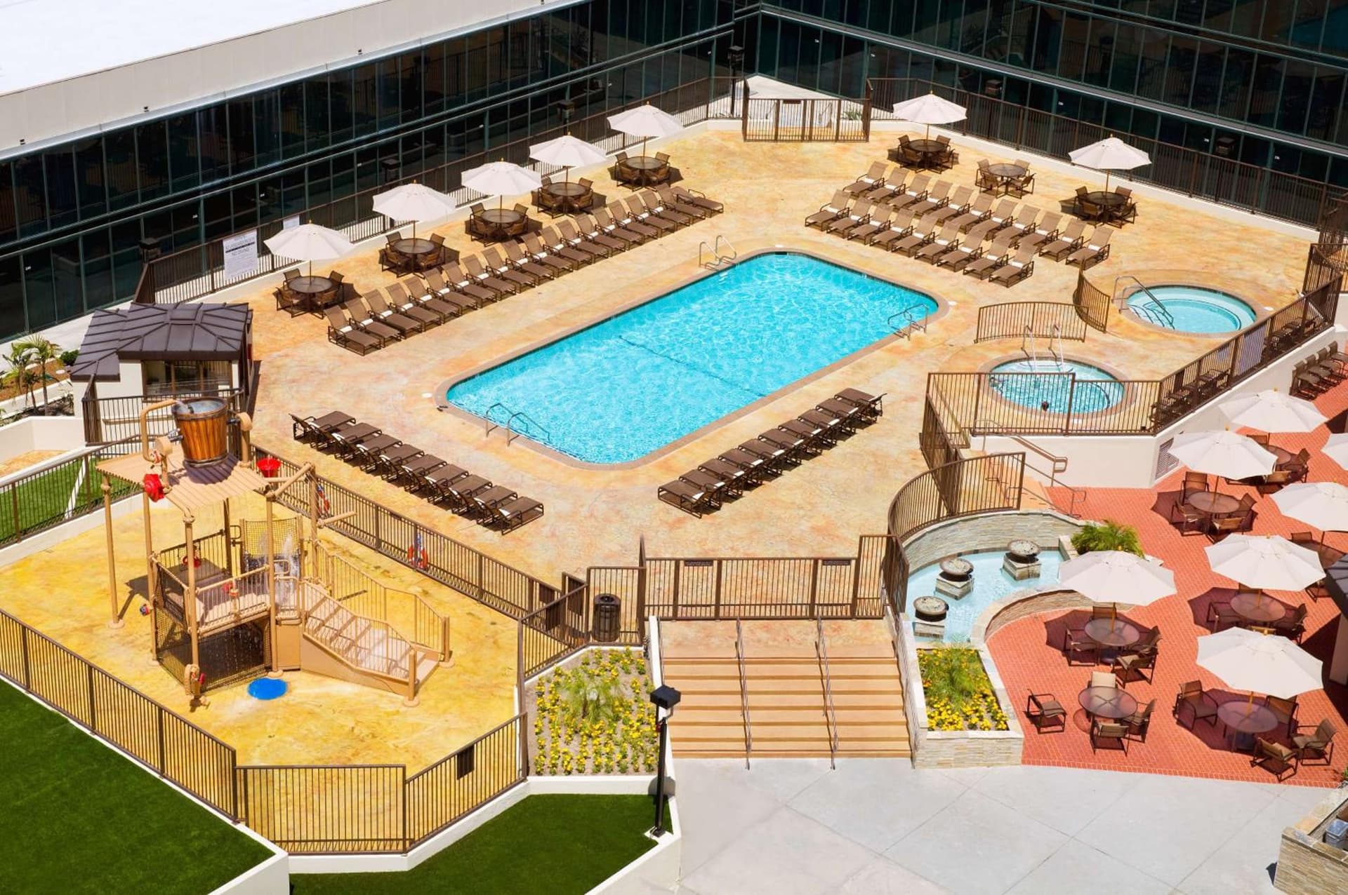 Hilton Anaheim gallery photo in Anaheim, CA — image 52