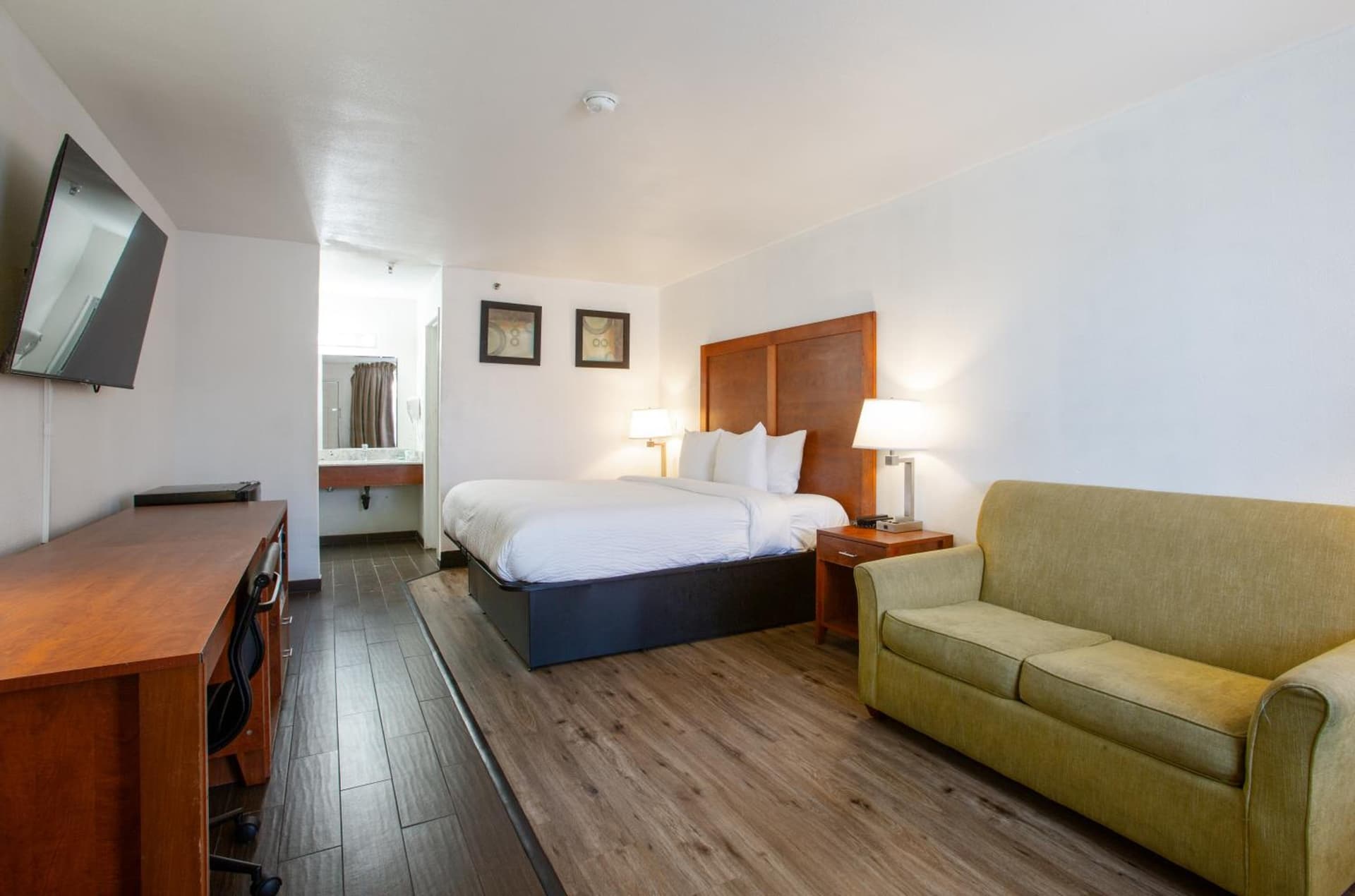 The Hotel Serene Glendale Peoria, Surestay Collection by Best Western gallery photo in Glendale, AZ — image 17
