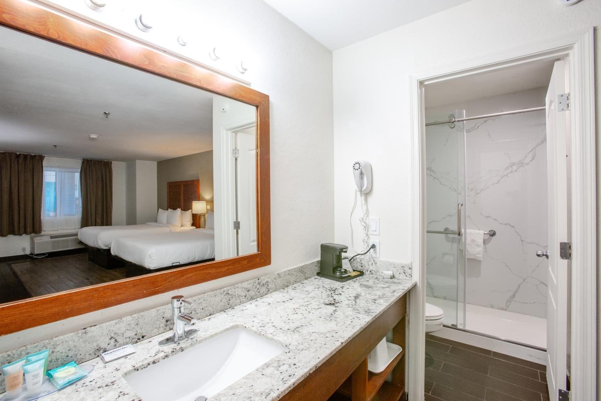 The Hotel Serene Glendale Peoria, Surestay Collection by Best Western gallery photo in Glendale, AZ — image 49