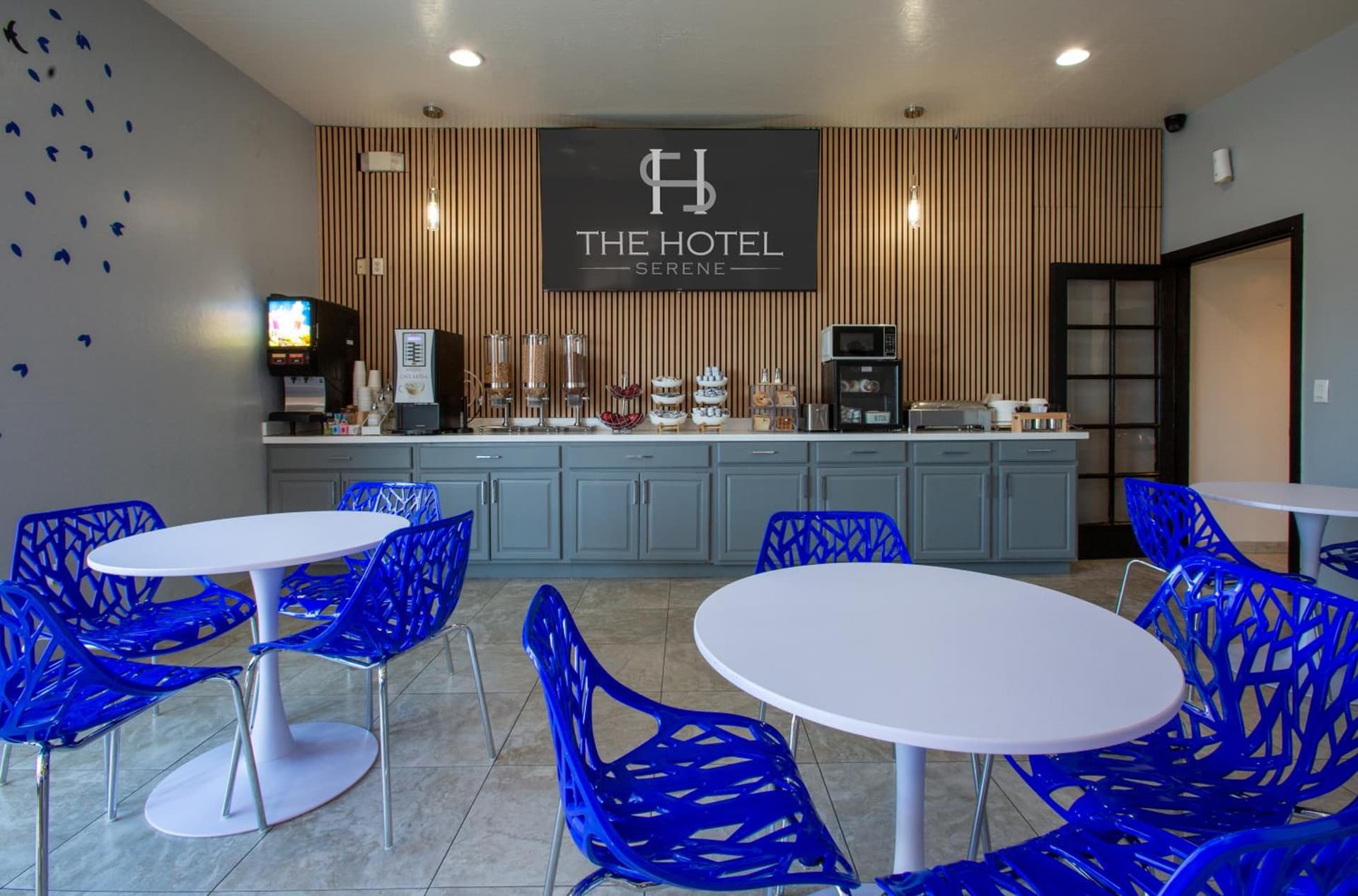 The Hotel Serene Glendale Peoria, Surestay Collection by Best Western gallery photo in Glendale, AZ — image 8