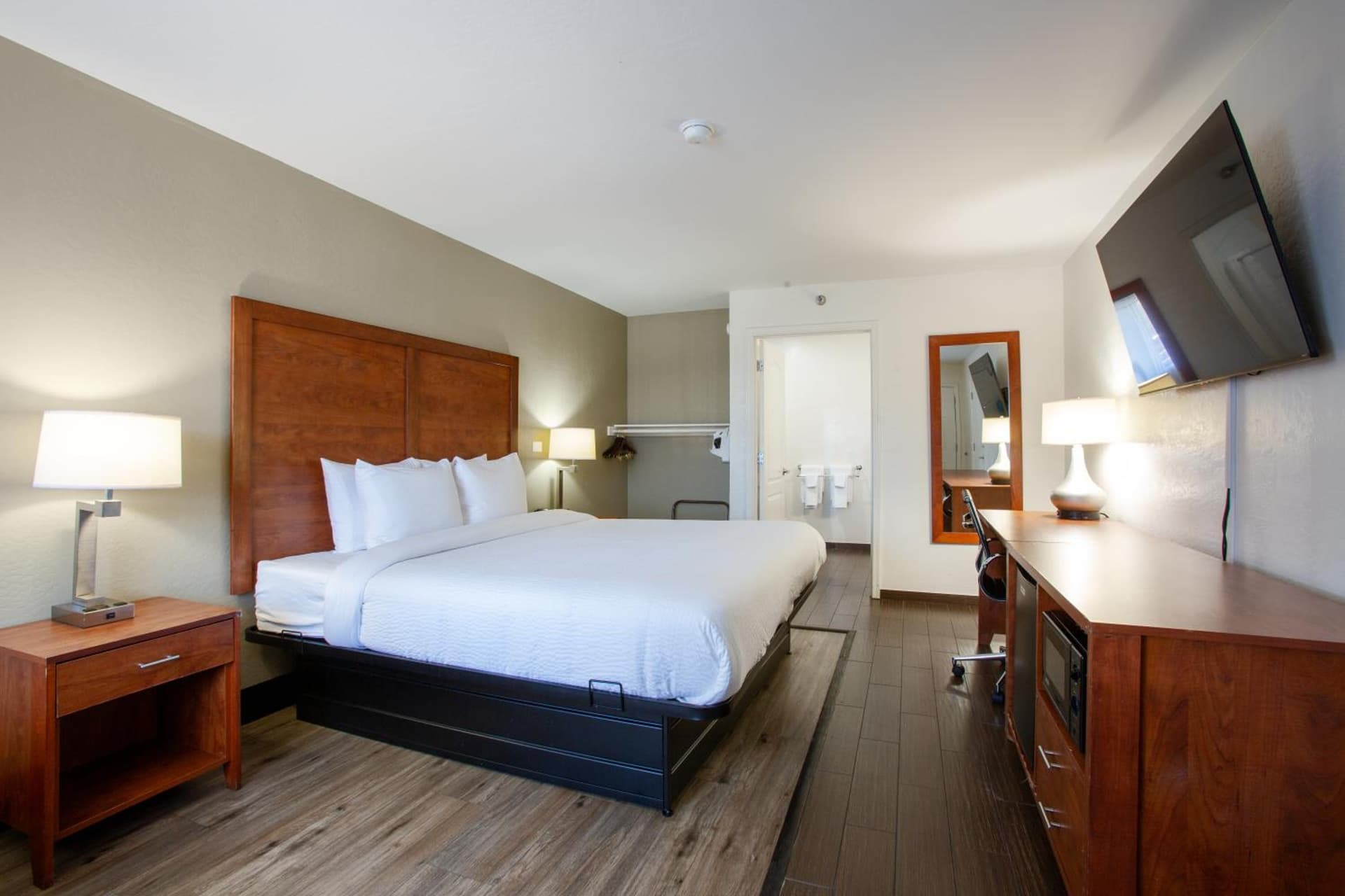 The Hotel Serene Glendale Peoria, Surestay Collection by Best Western gallery photo in Glendale, AZ — image 44