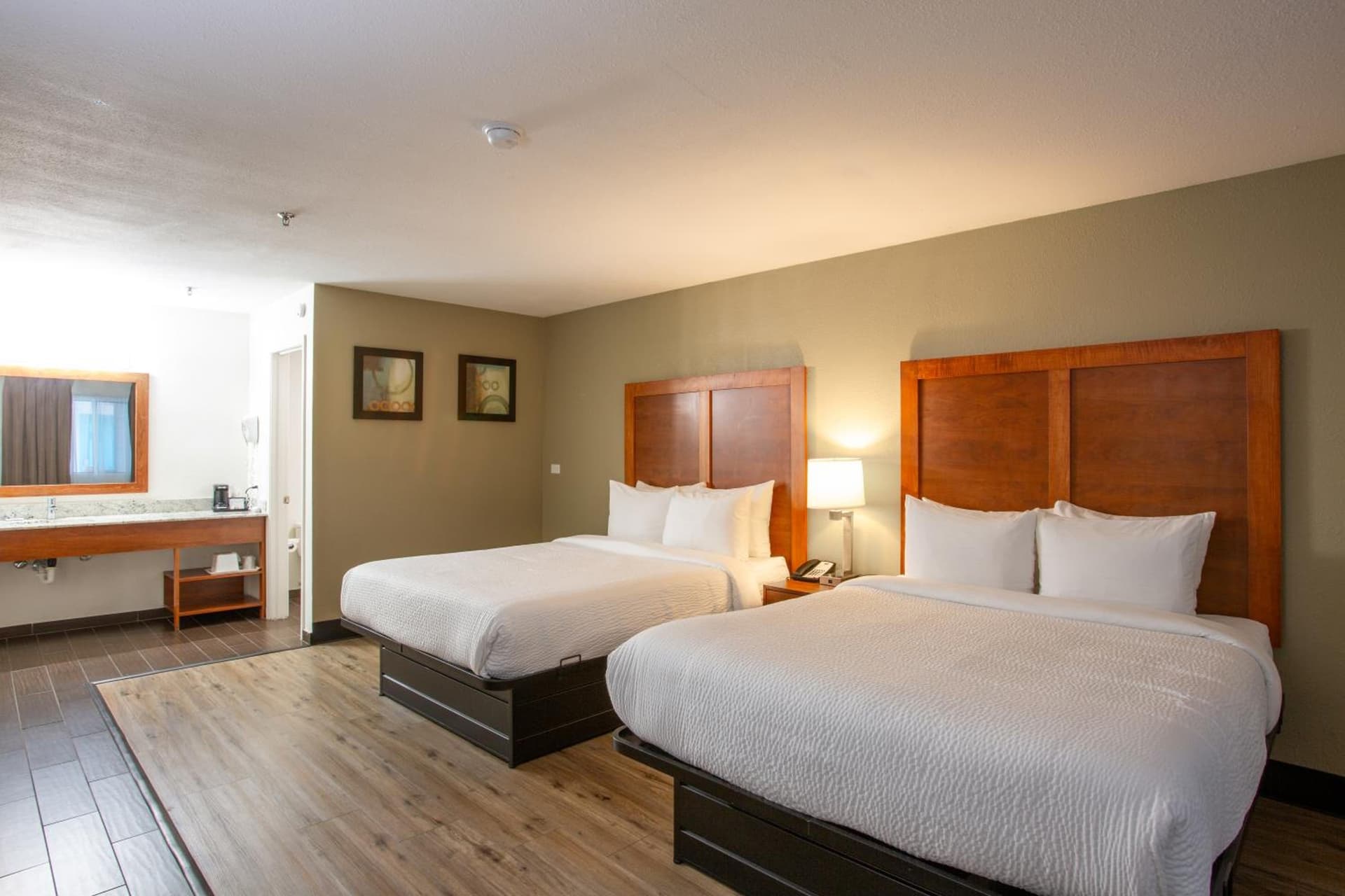 The Hotel Serene Glendale Peoria, Surestay Collection by Best Western gallery photo in Glendale, AZ — image 7