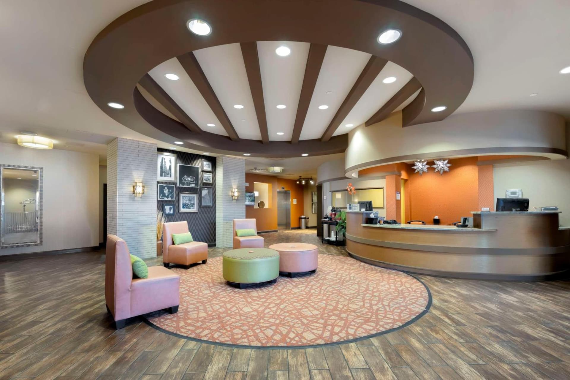 Best Western Plus Tupelo Inn & Suites property views in Tupelo, MS — gallery photo 3