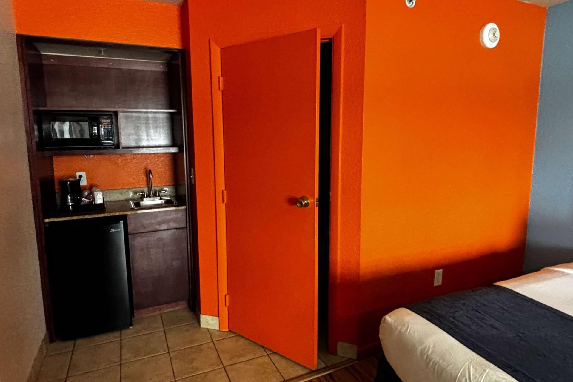 Ramada by Wyndham Flamingo Water Park gallery photo in Kissimmee, FL — image 65