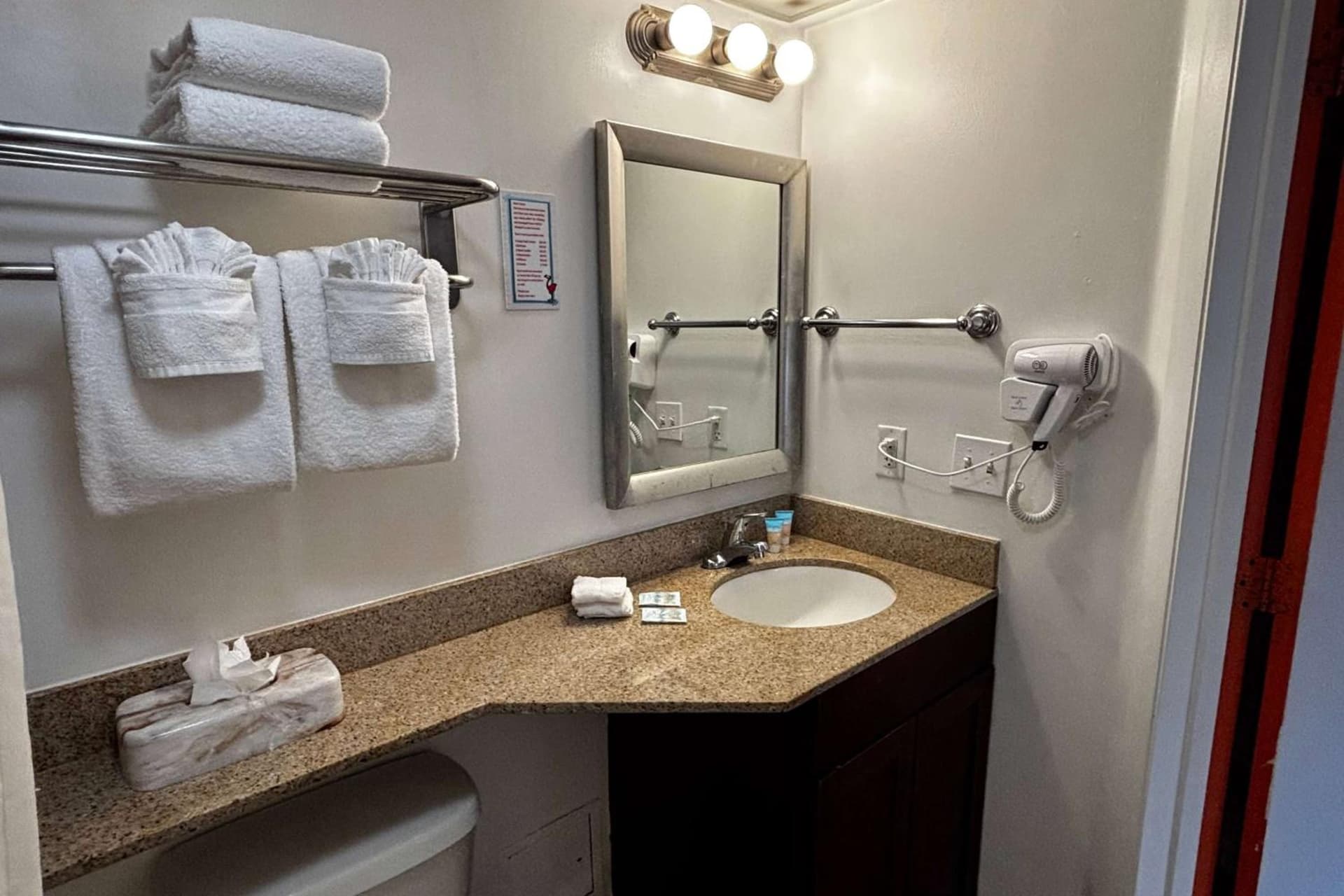Ramada by Wyndham Flamingo Water Park gallery photo in Kissimmee, FL — image 84