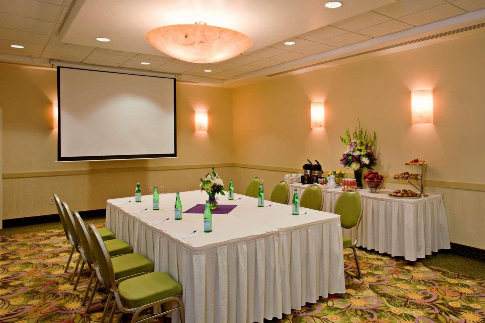 Radisson Hotel Yuma gallery photo in Yuma, AZ — image 7