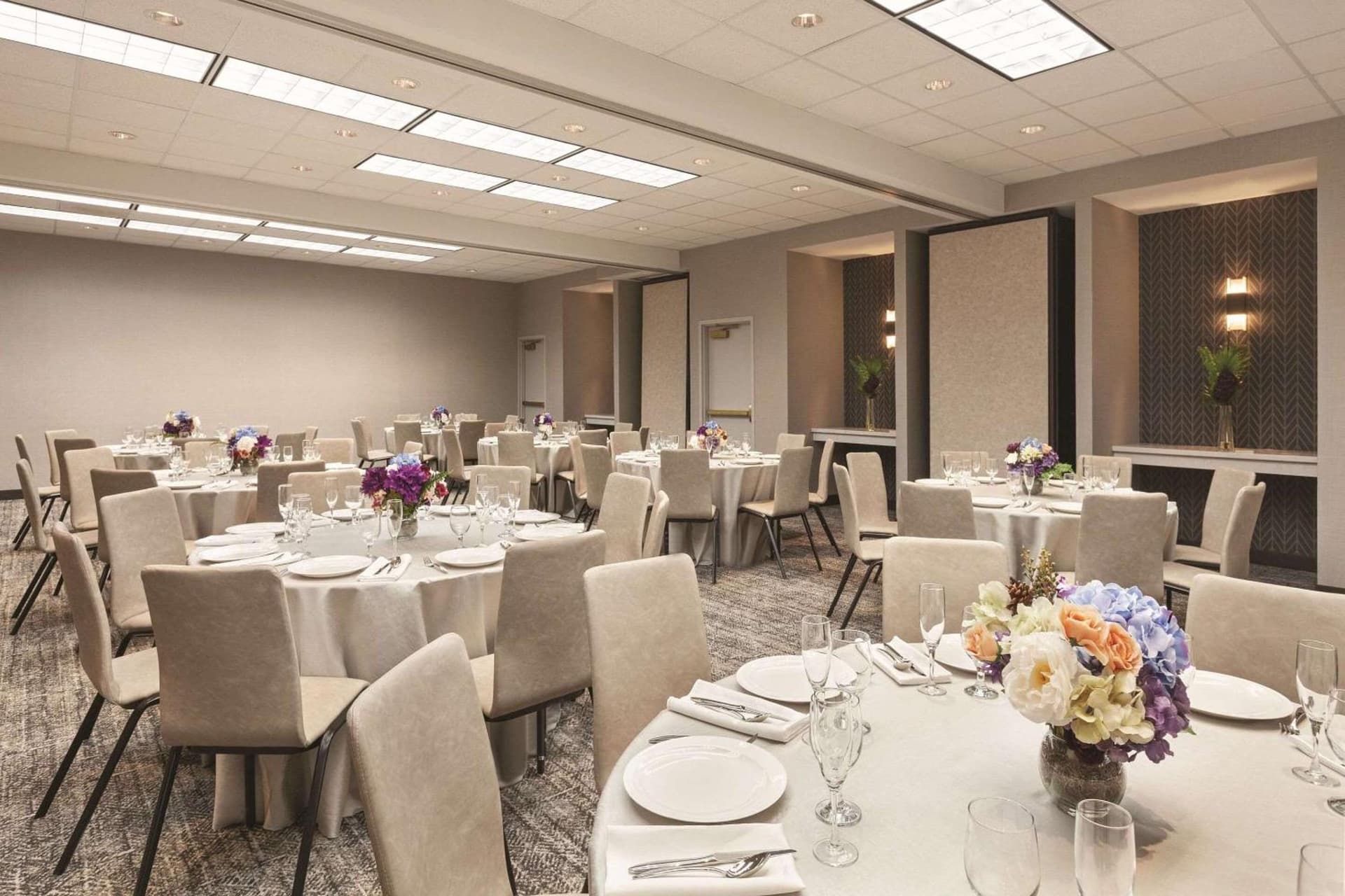 Radisson Hotel Sunnyvale - Silicon Valley gallery photo in Sunnyvale, CA — image 8
