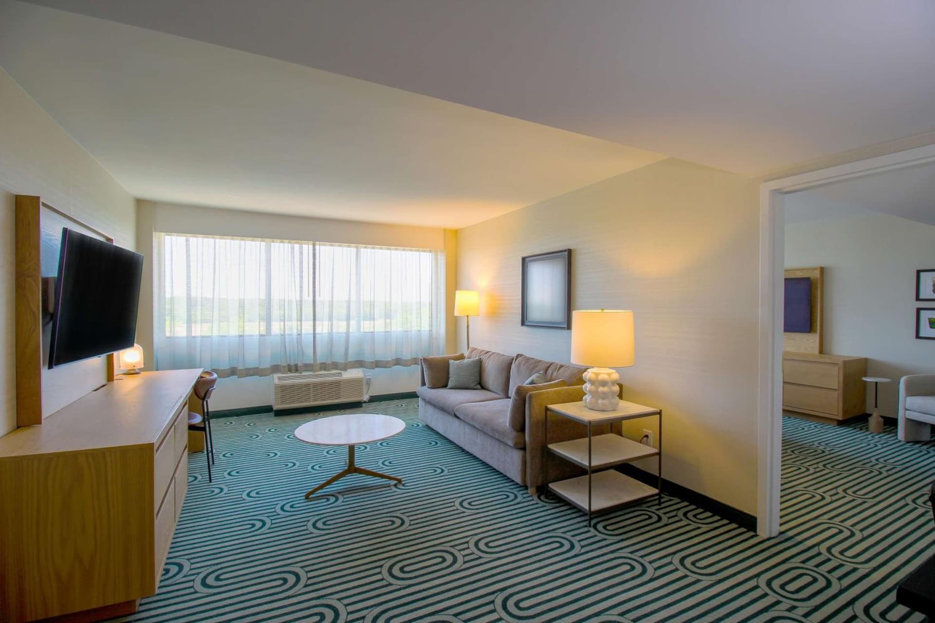 Doubletree By Hilton Clarksville Riverview gallery photo in Clarksville, TN — image 10