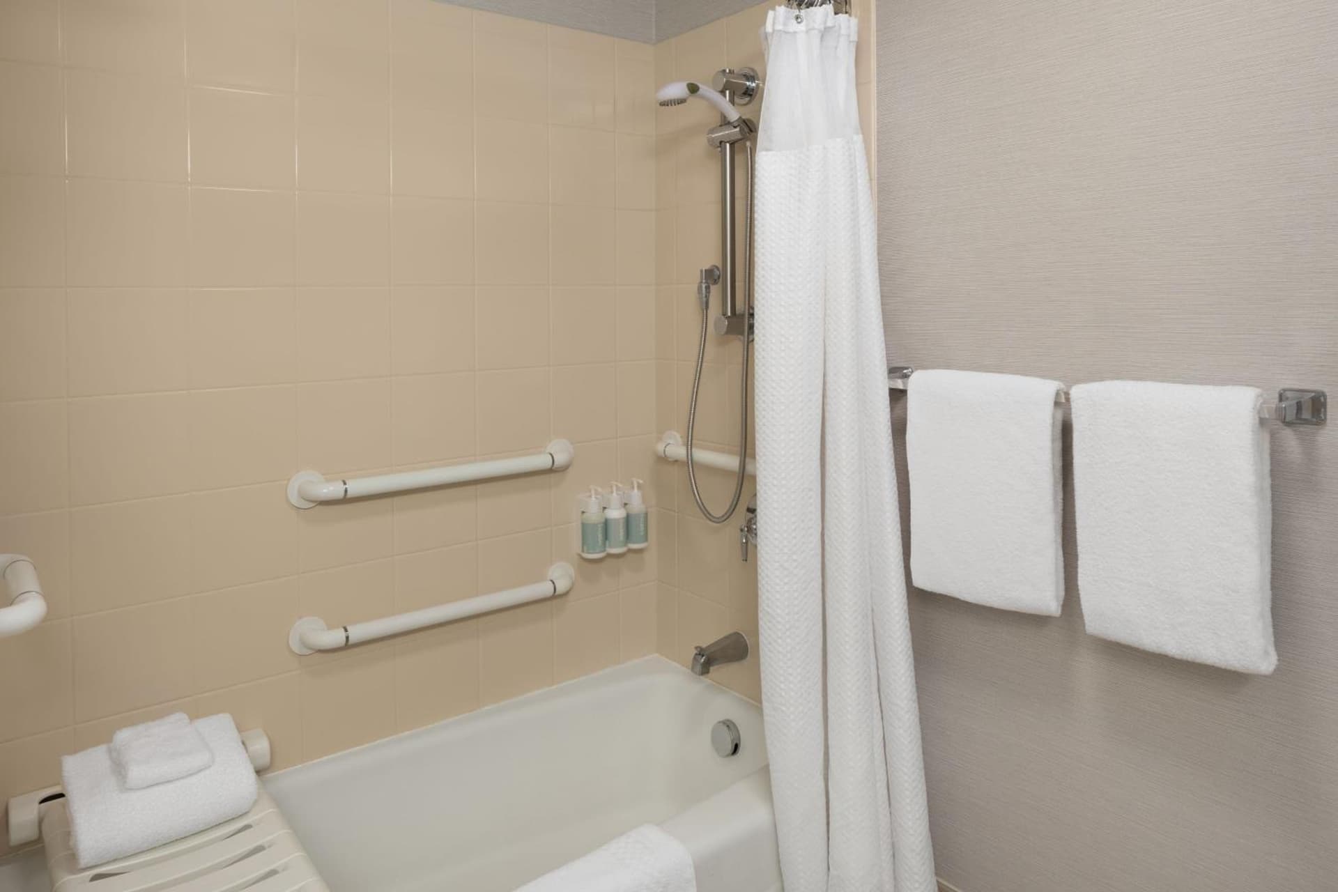 Courtyard by Marriott Portland Beaverton gallery photo in Beaverton, OR — image 35
