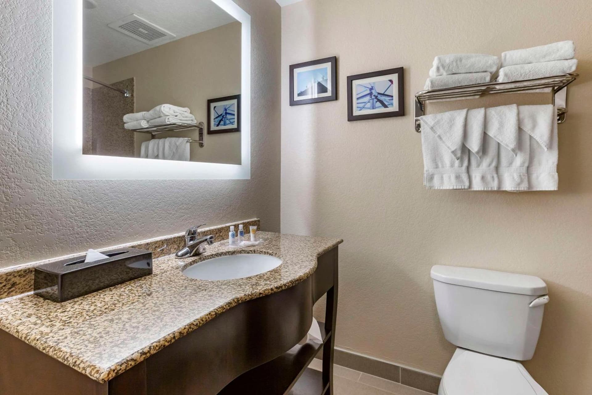 Spark by Hilton Tempe Phoenix Airport gallery photo in Tempe, AZ — image 16