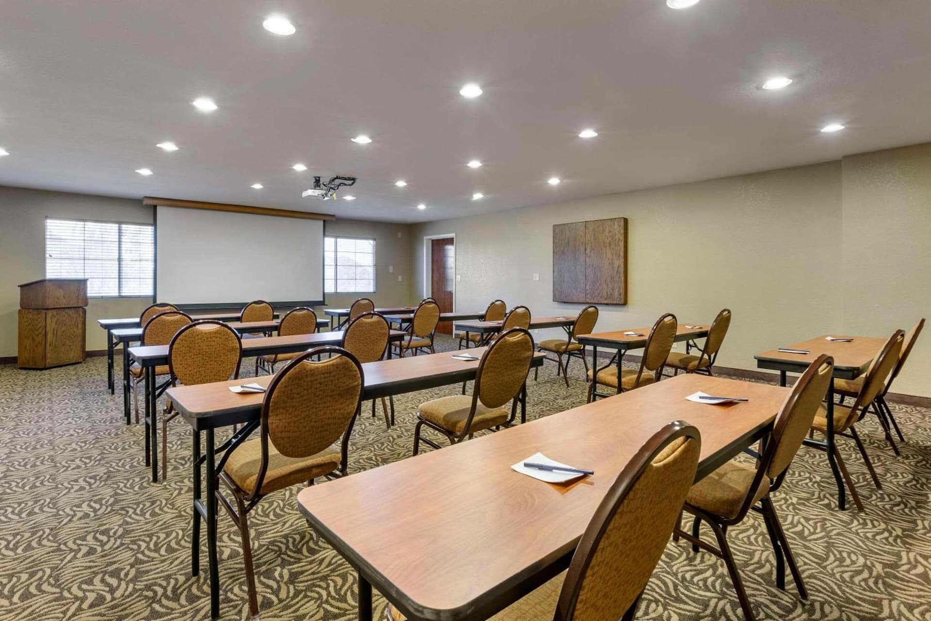 Spark by Hilton Tempe Phoenix Airport exterior or lobby in Tempe, AZ — main listing photo
