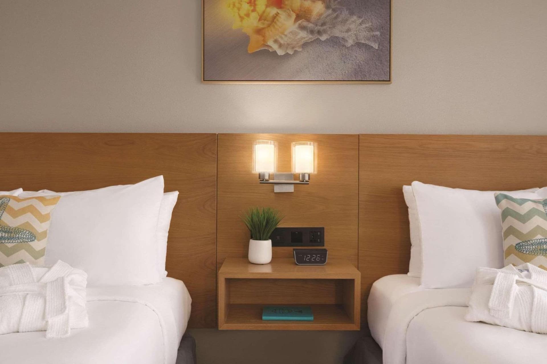 Radisson Beachfront Hotel - Panama City Beach gallery photo in Panama City Beach, FL — image 16