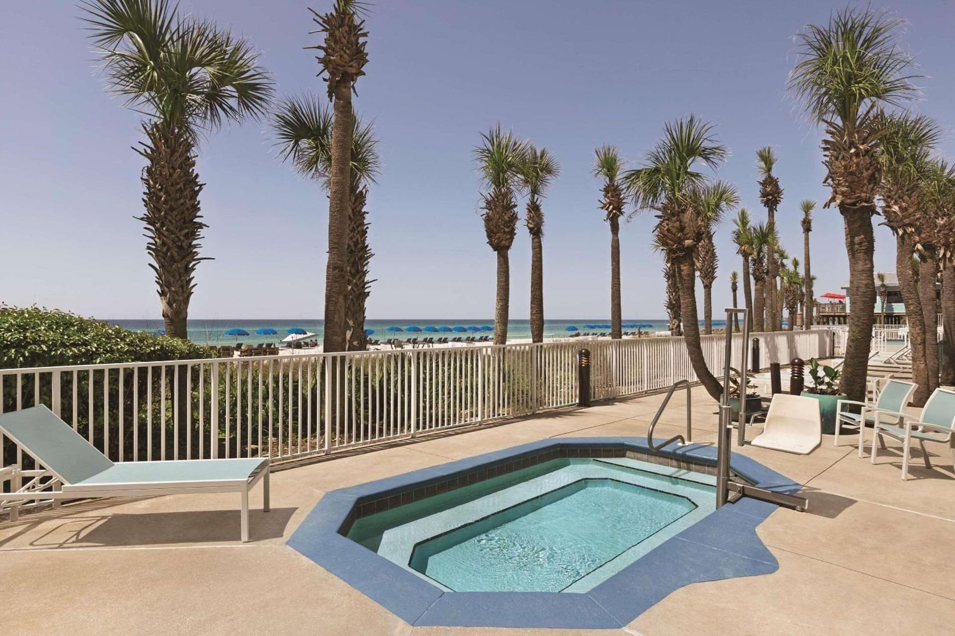 Radisson Beachfront Hotel - Panama City Beach property views in Panama City Beach, FL — gallery photo 3