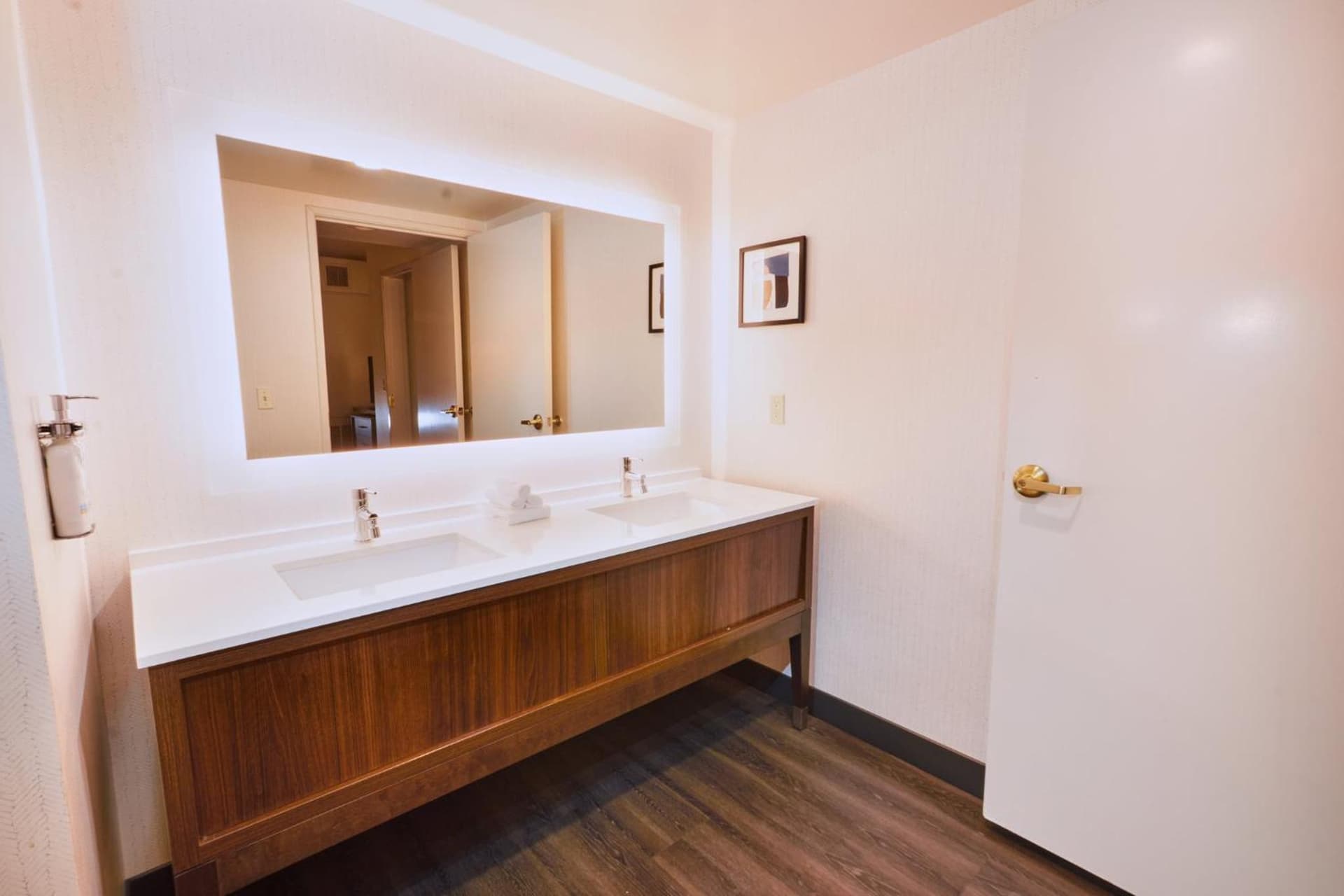 Holiday Inn & Suites Oakland - Airport by IHG gallery photo in Oakland, CA — image 54
