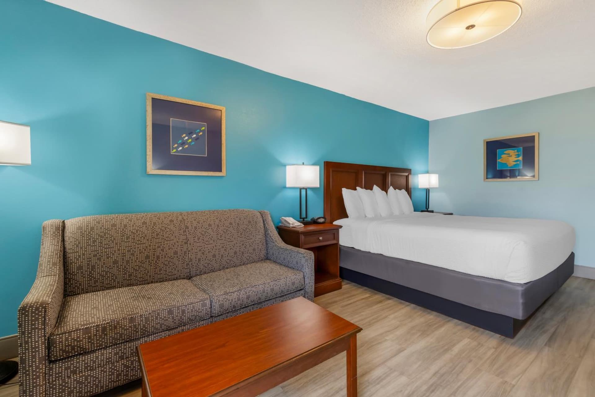 Best Western Plus Myrtle Beach@Intracoastal gallery photo in Myrtle Beach, SC — image 31
