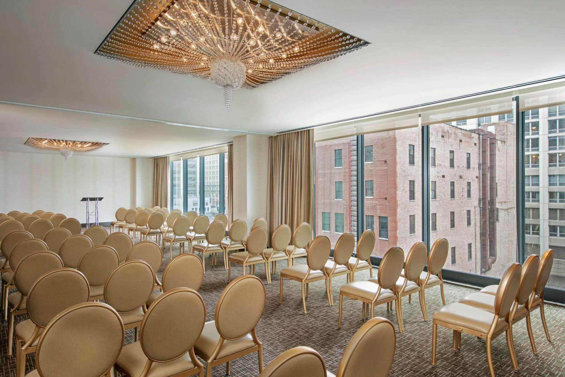 The Royal Sonesta Chicago River North gallery photo in Chicago, IL — image 7