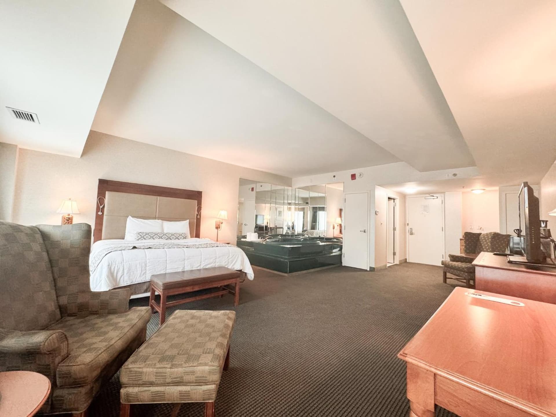 Clayton Plaza Hotel & Extended Stay gallery photo in Clayton, MO — image 27