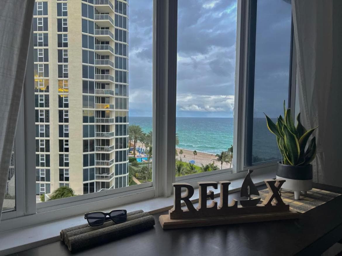 Beach Escape private studio interior in Sunny Isles Beach, FL — gallery photo 2