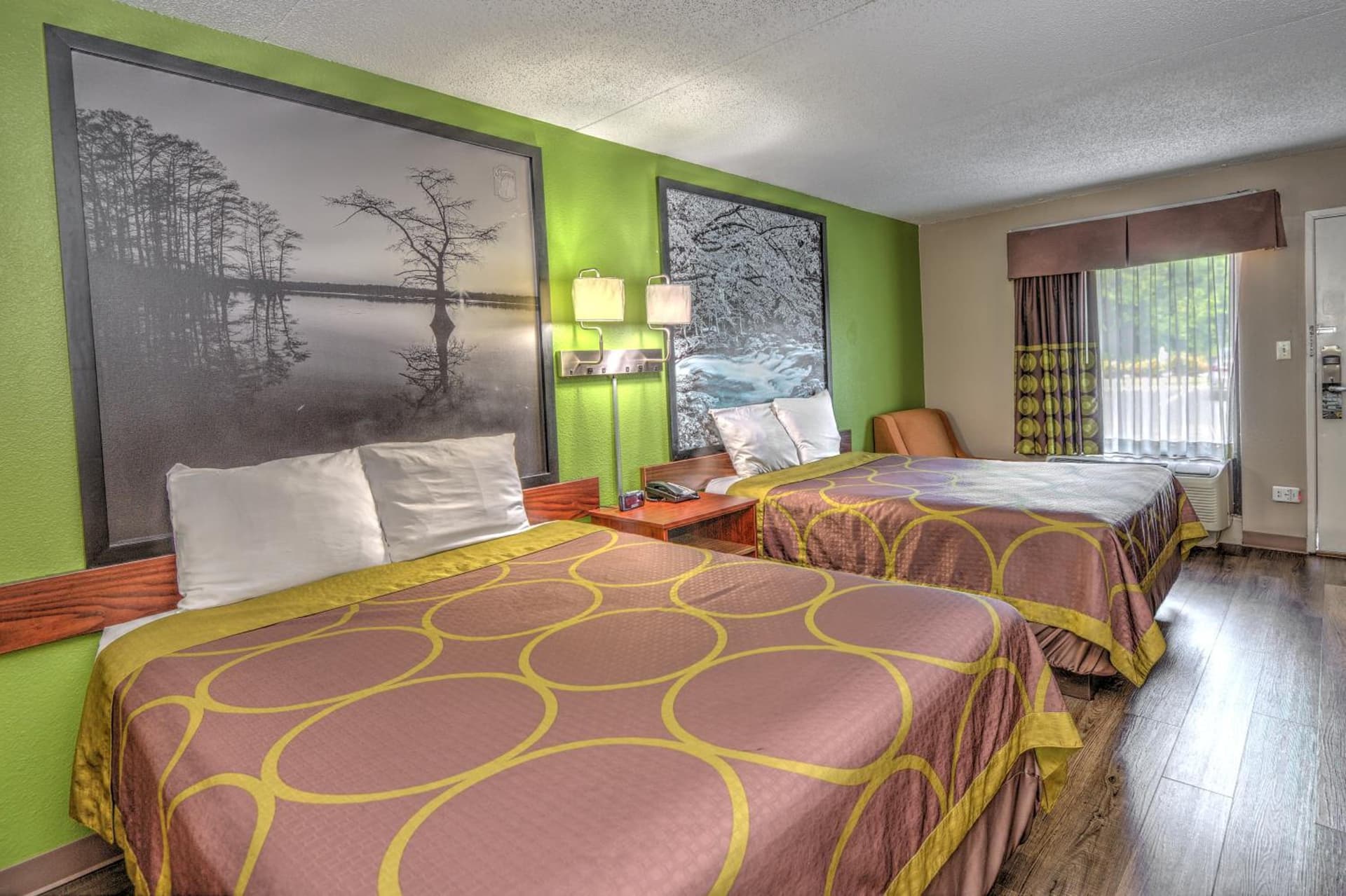 Super 8 by Wyndham Knoxville West/Farragut gallery photo in Knoxville, TN — image 26