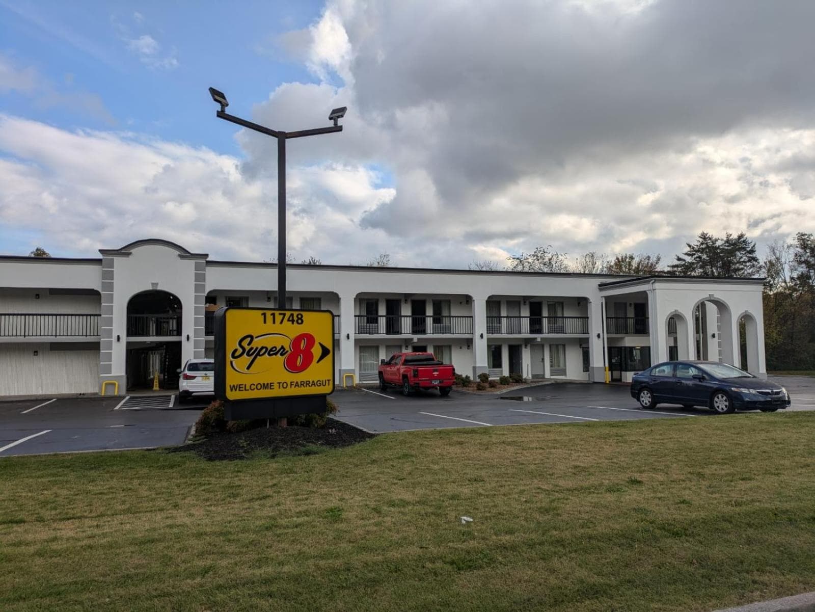 Super 8 by Wyndham Knoxville West/Farragut gallery photo in Knoxville, TN — image 28