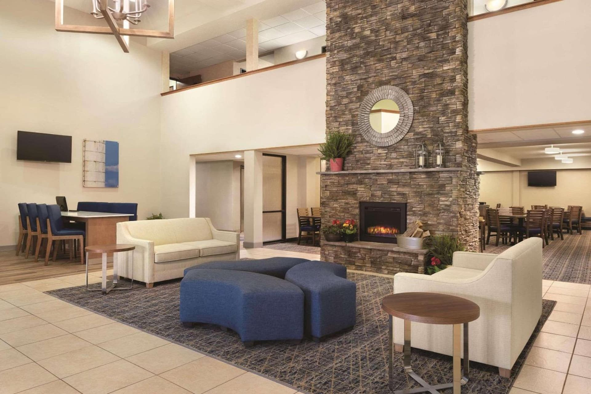 Spark By Hilton Ames property views in Ames, IA — gallery photo 3