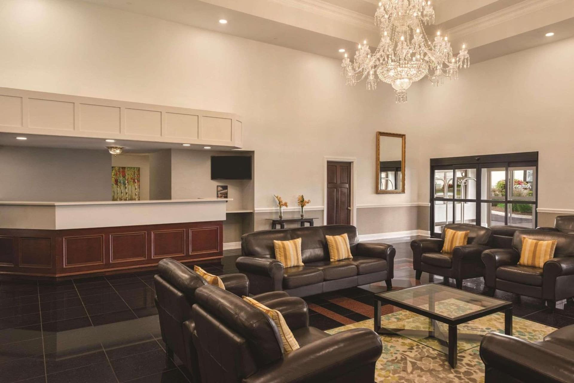 Radisson Hotel & Conference Center Rockford interior in Rockford, IL — gallery photo 2