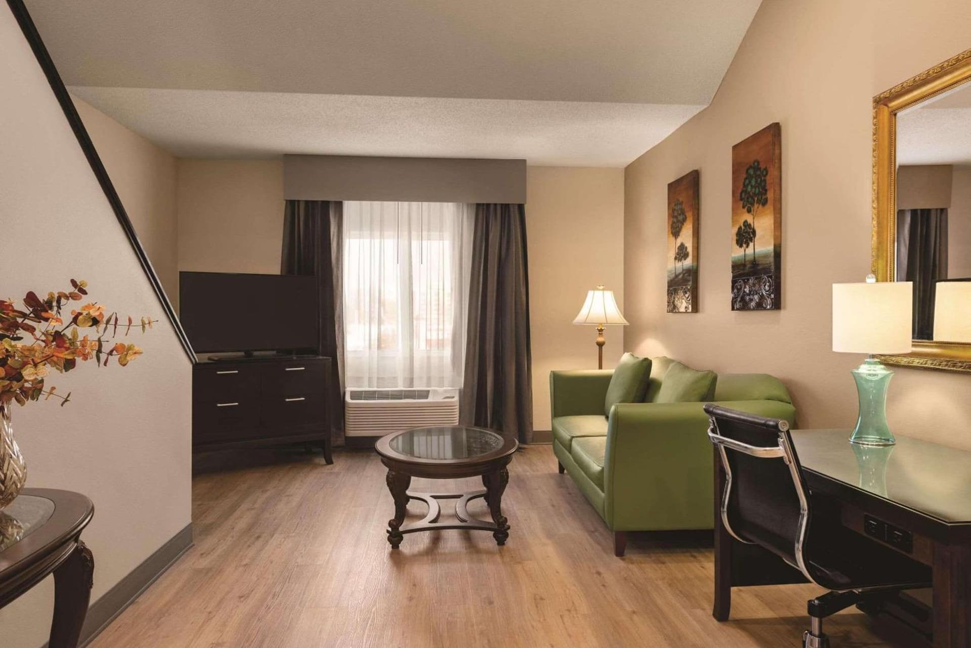 Radisson Hotel & Conference Center Rockford gallery photo in Rockford, IL — image 17