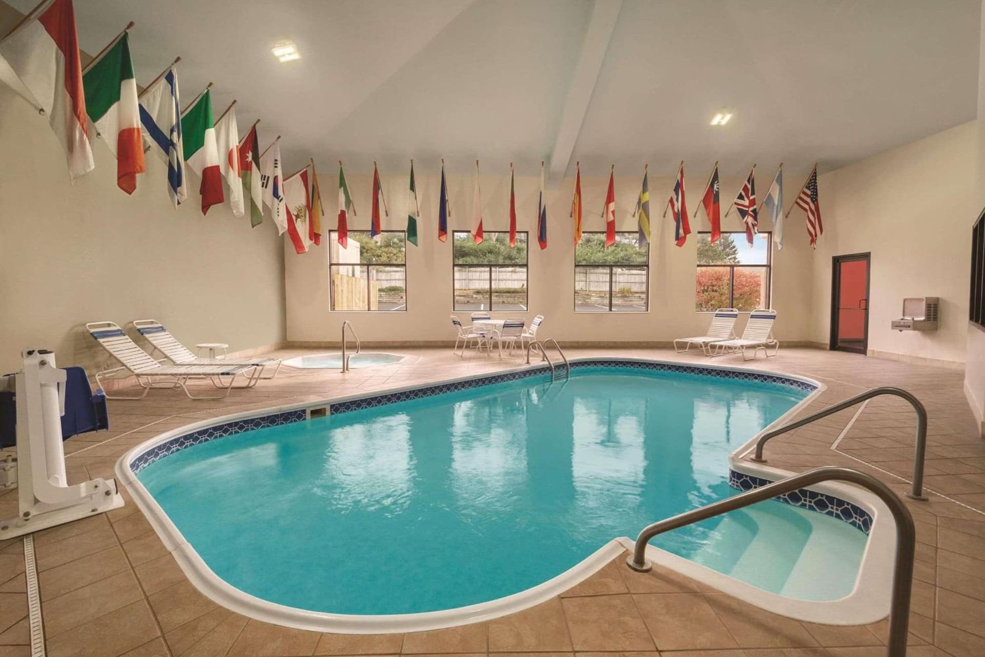 Radisson Hotel & Conference Center Rockford gallery photo in Rockford, IL — image 36